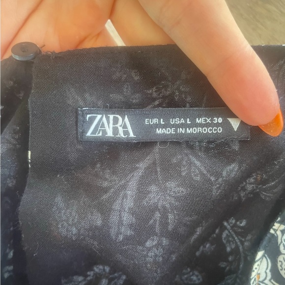 ZARA - FLORAL RUFFLE DETAIL MINI DRESS - Picture 7 of 7